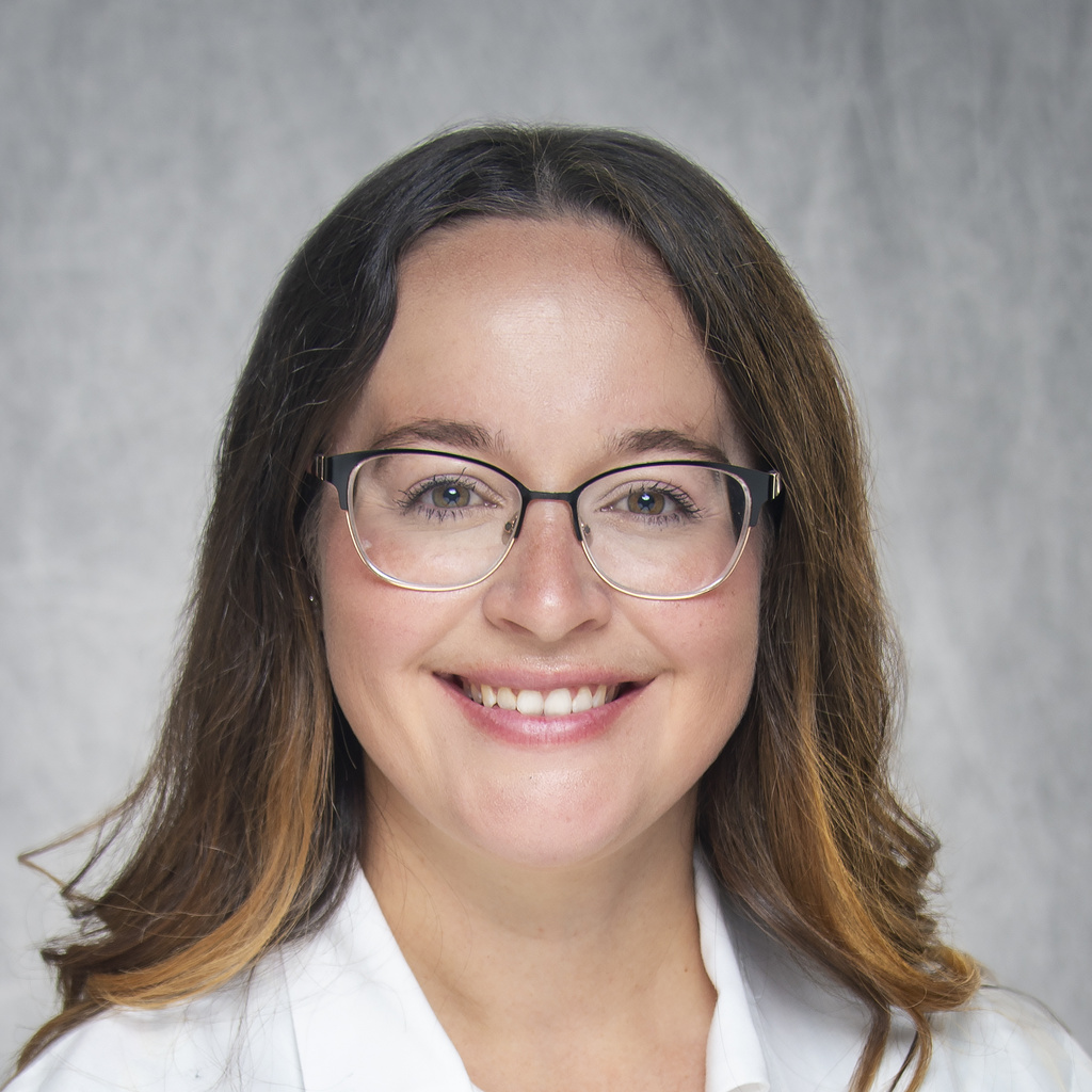 Photo of Alexis Hunter